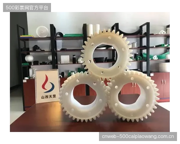 数据表明，UHMWPE在-196℃液氮温度下，缺口冲击强度仍能保持在150kJ-m²以上，远超场馆实际运营要求